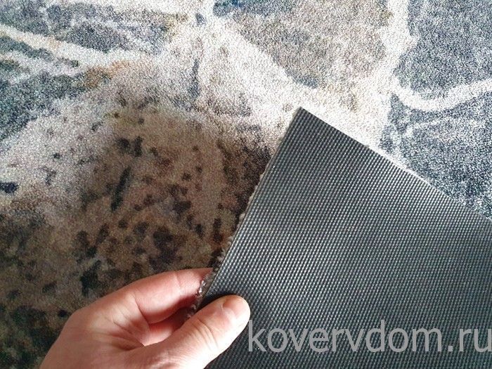 Ковер на резиновой основе с индивидуальным рисунком 